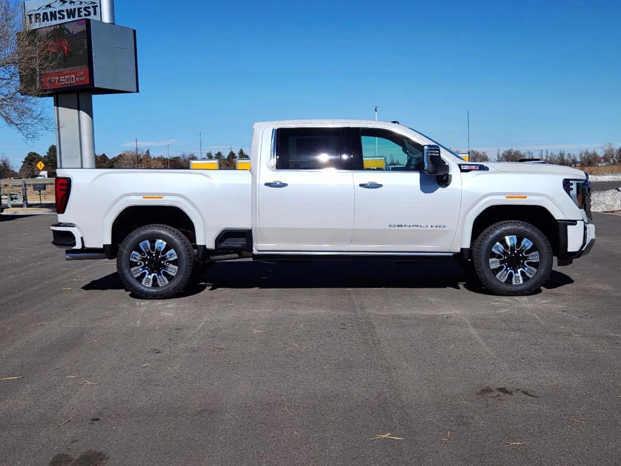 2024 GMC Sierra 2500HD Denali 