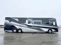 2024 Newmar King Aire 4531 | Thumbnail Photo 3 of 34