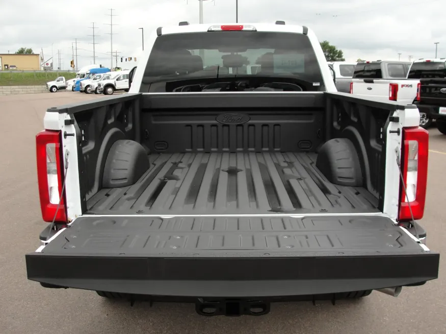 2024 Ford F-250 | Photo 15 of 18