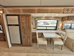 2023 Newmar Ventana 4037 | Thumbnail Photo 17 of 35