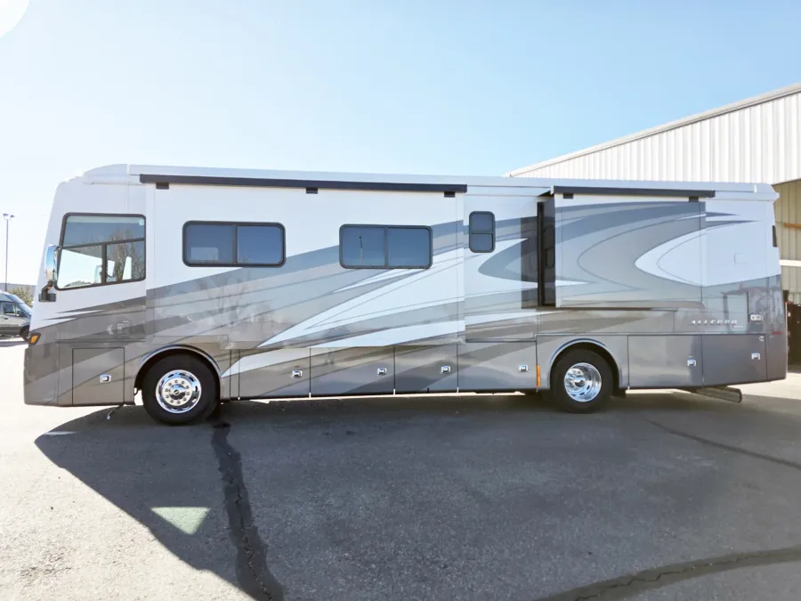 2022 Tiffin Allegro Red 360 37BA | Photo 28 of 29