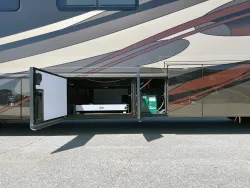 2015 Newmar Essex 4503 | Thumbnail Photo 23 of 29