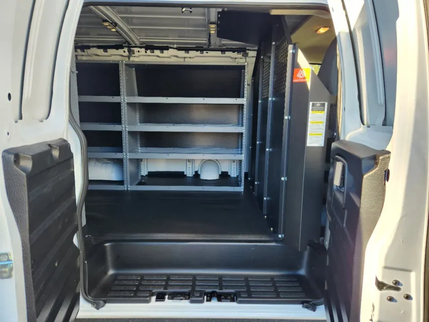 2025 GMC Savana Cargo Van | Photo 14 of 28