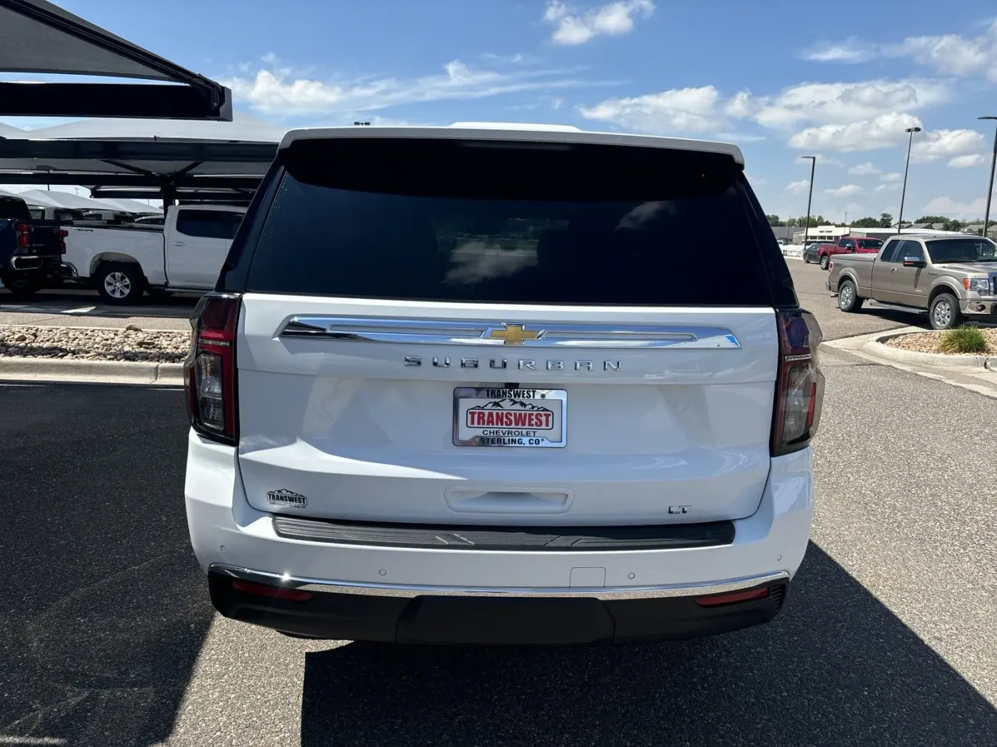 2024 Chevrolet Suburban LT | Photo 3 of 23