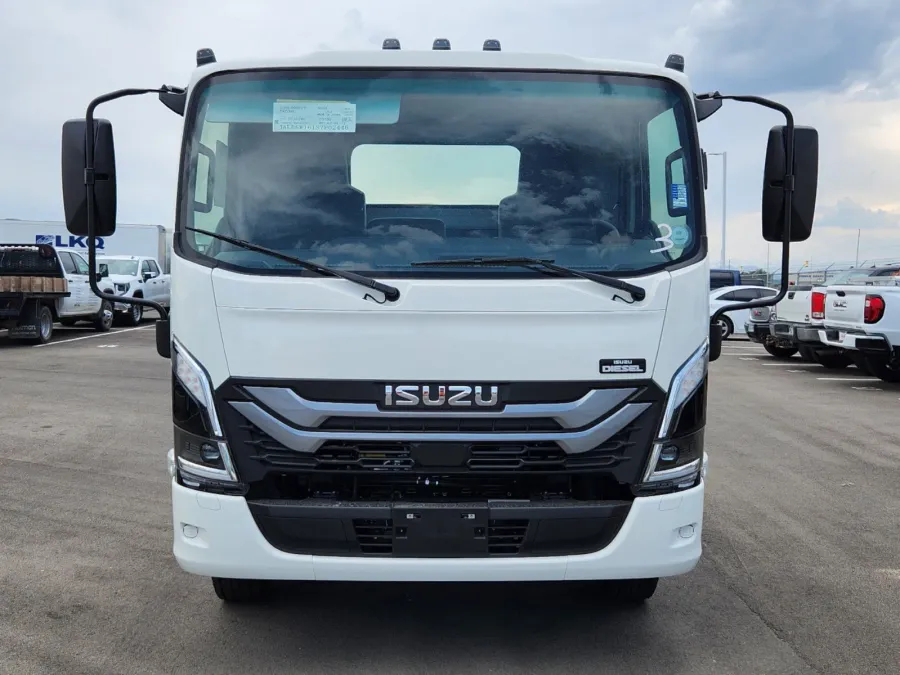 2025 Isuzu NRR DIESEL CAB CHASSIS 150 WHEELBASE | Photo 1 of 7