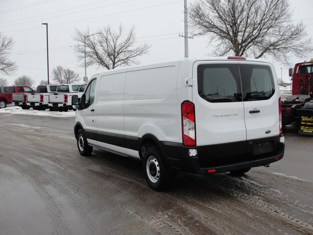 2021 Ford Transit | Photo 3 of 11