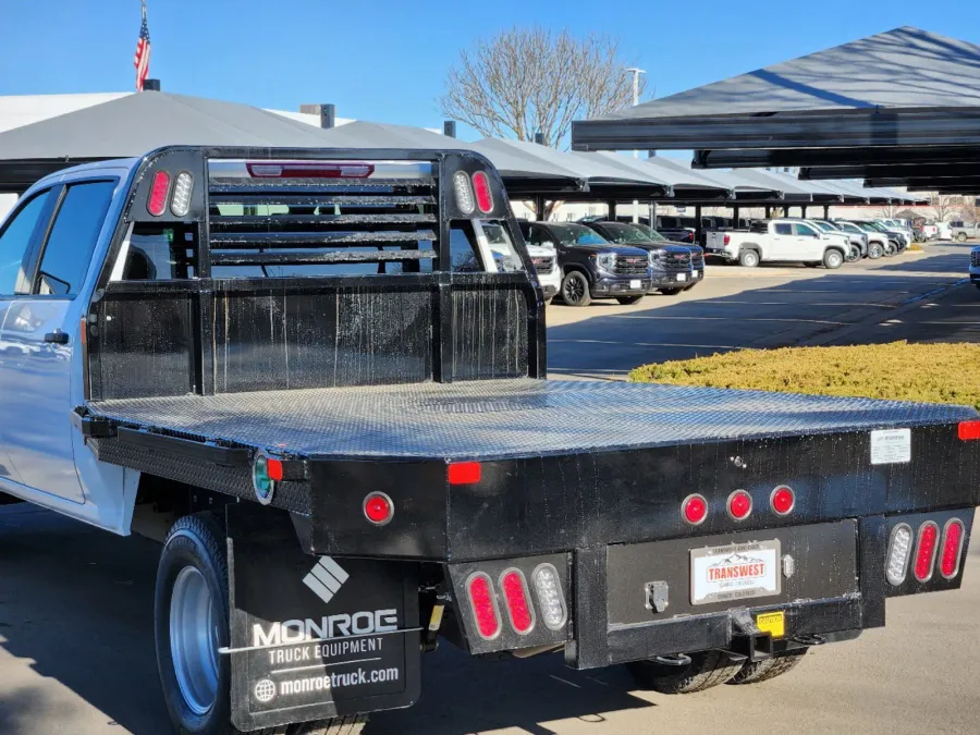 2025 GMC Sierra 3500HD CC Pro | Photo 14 of 28