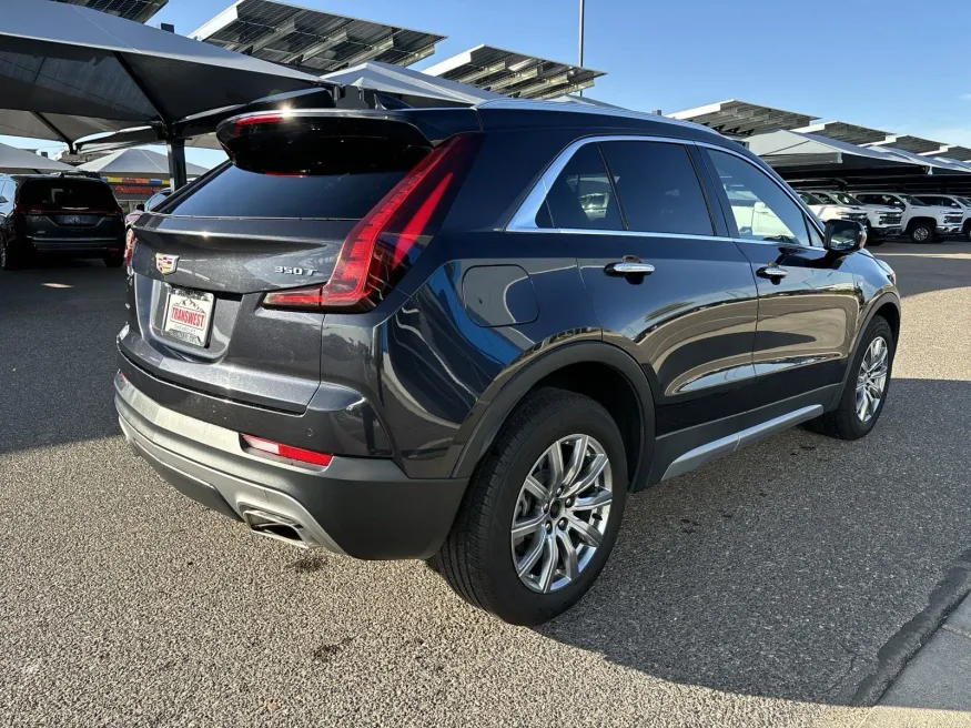 2023 Cadillac XT4 AWD Premium Luxury | Photo 4 of 21