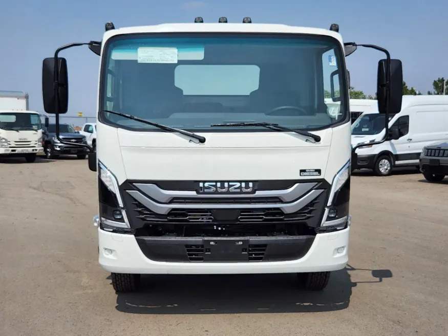 2025 Isuzu NRR diesel cab chassis 176 wheelbase | Photo 1 of 9