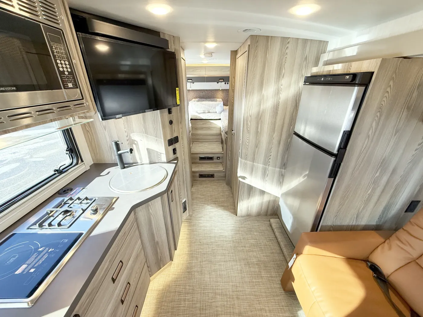 2025 Winnebago Navion 24R | Photo 4 of 23