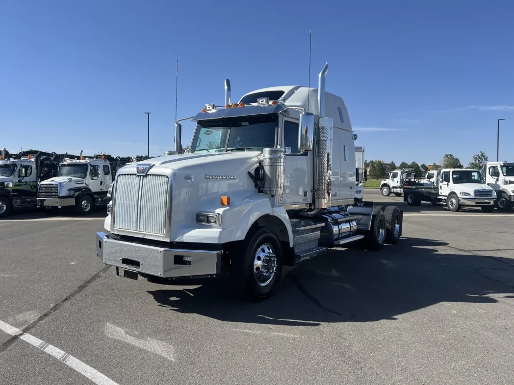 2020 Western Star 4900SA 