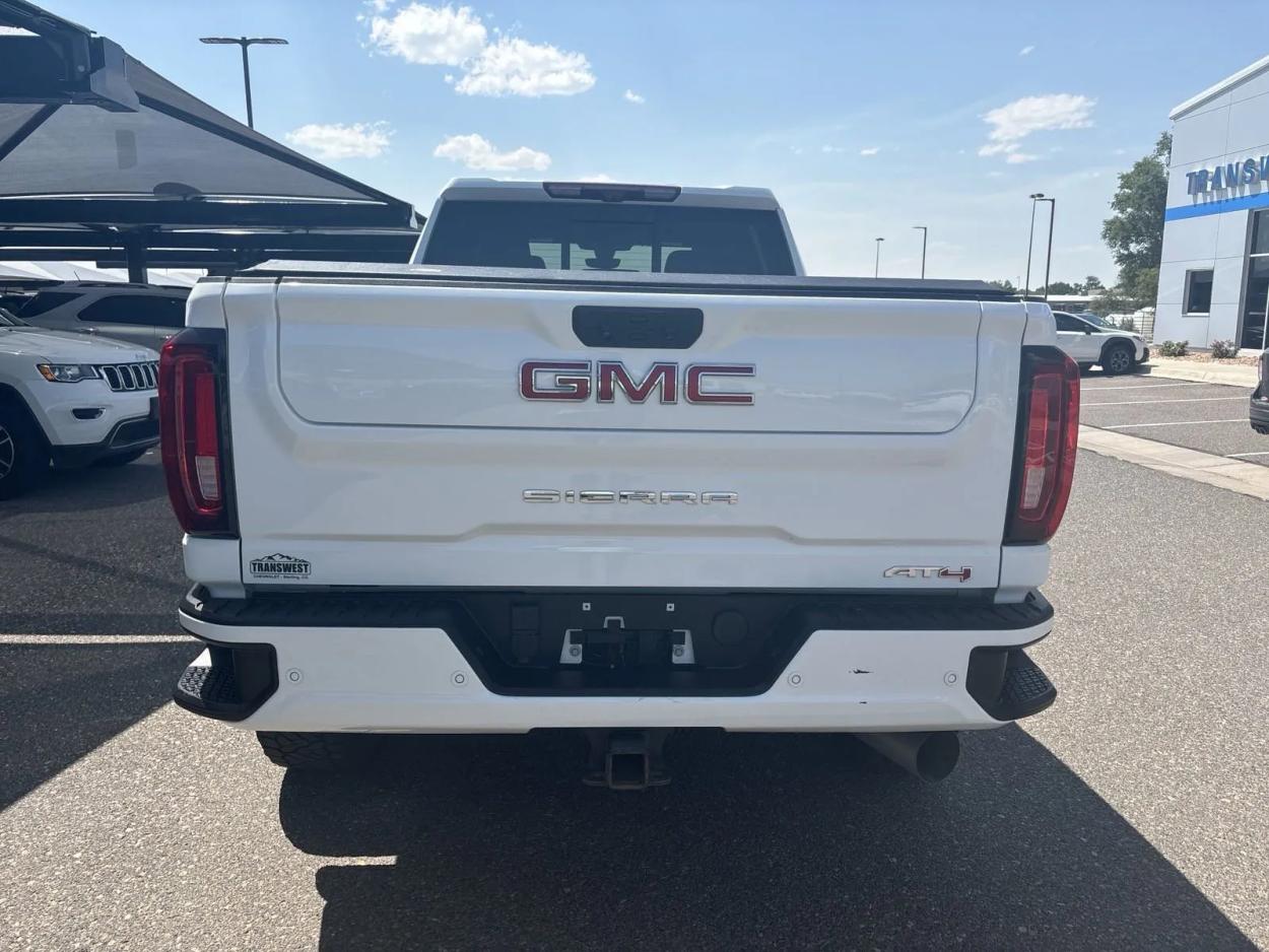 2021 GMC Sierra 2500HD AT4 | Photo 3 of 23