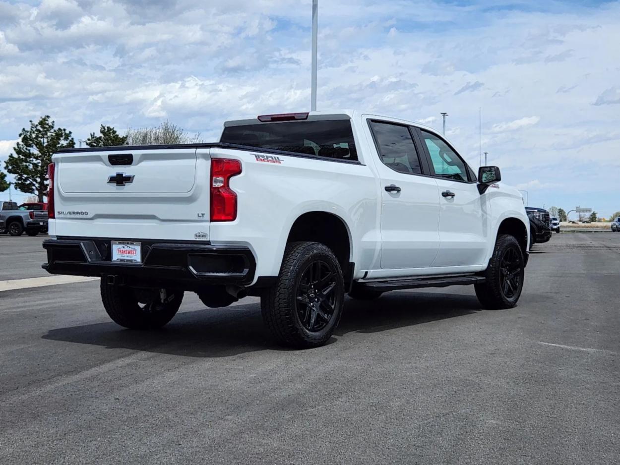 2023 Chevrolet Silverado 1500 LT Trail Boss | Photo 2 of 26