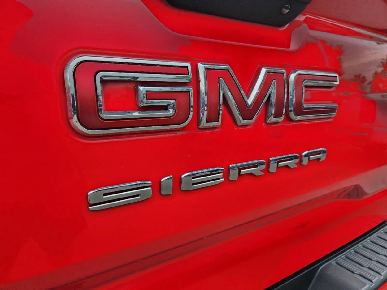 2021 GMC Sierra 1500 Elevation | Photo 12 of 26