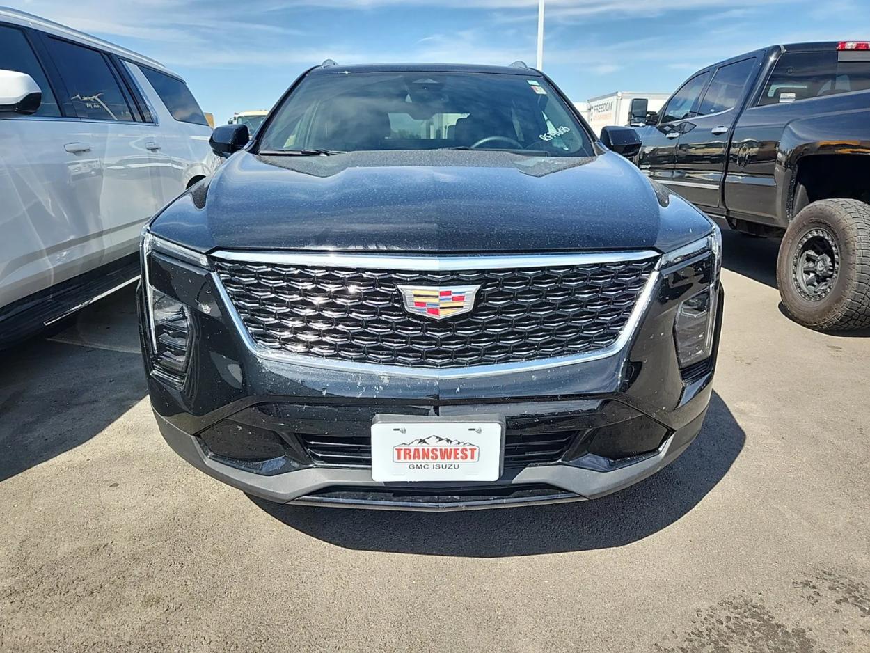 2024 Cadillac XT4 AWD Premium Luxury 