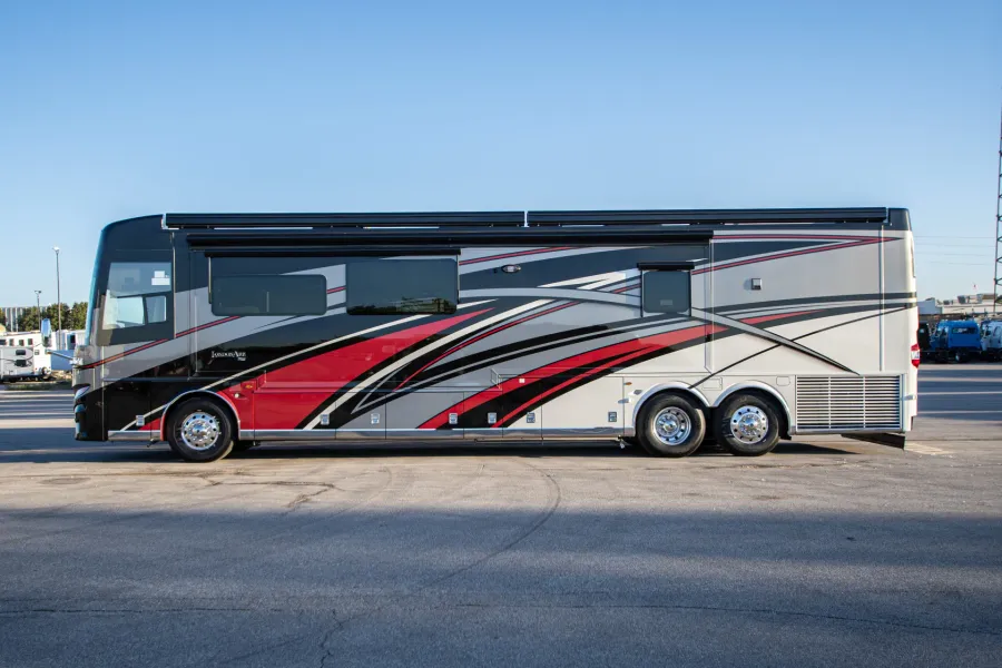 2024 Newmar London Aire 4551 | Photo 1 of 17