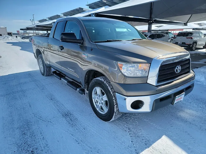 2008 Toyota Tundra 4WD SR5 | Photo 7 of 14