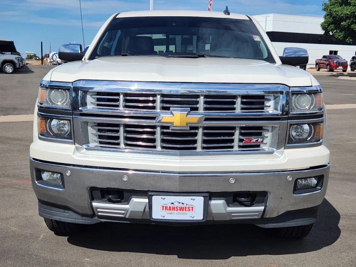 2015 Chevrolet Silverado 1500 LTZ | Photo 4 of 28