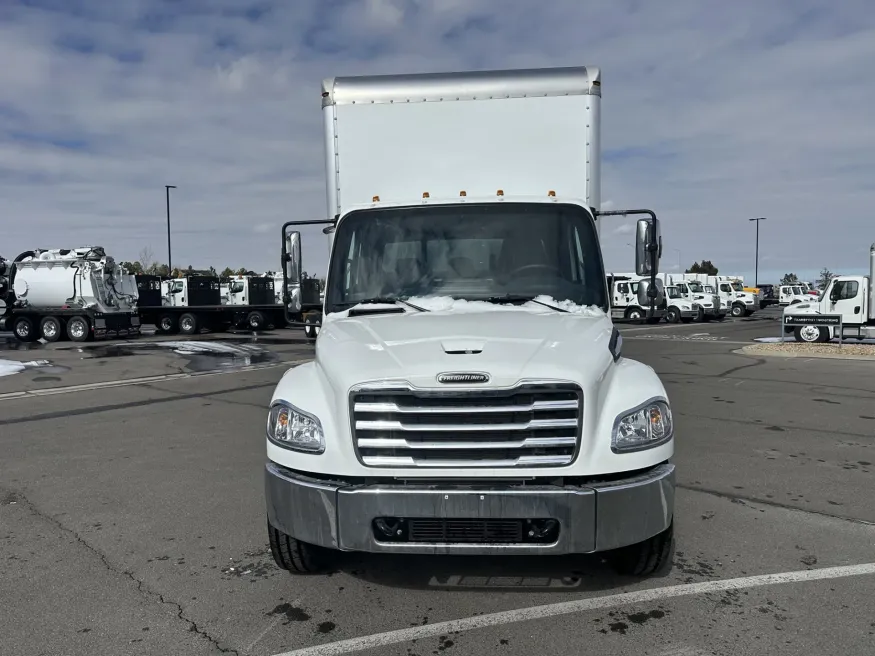 2025 Freightliner M2 106 | Photo 2 of 14