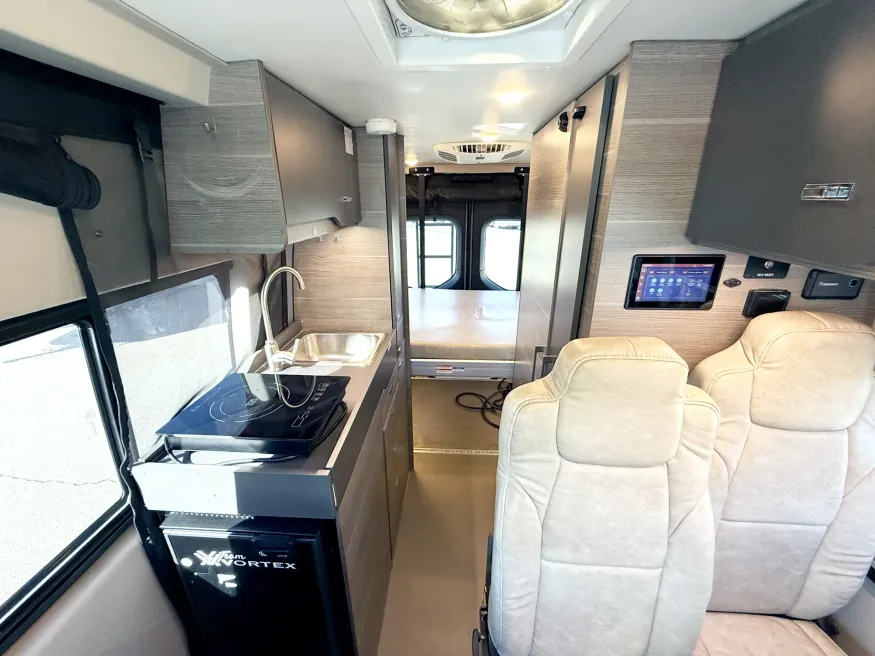 2022 Entegra Coach Launch Series M-19Y | Photo 4 of 18