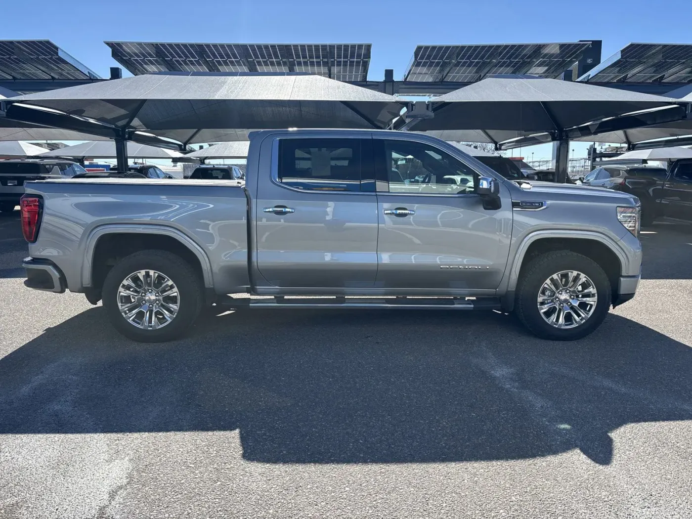 2024 GMC Sierra 1500 Denali | Photo 5 of 22