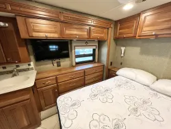 2014 Itasca Meridian 36M | Thumbnail Photo 17 of 30