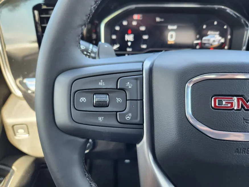 2025 GMC Sierra 1500 Elevation | Photo 22 of 29