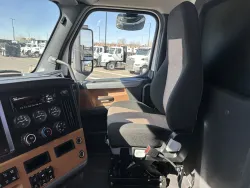 2020 Freightliner Cascadia 126 | Thumbnail Photo 10 of 16