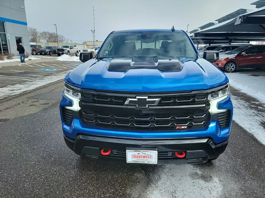 2023 Chevrolet Silverado 1500 LT Trail Boss | Photo 8 of 19