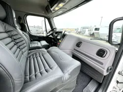 2023 Freightliner M2 106 Summit Hauler | Thumbnail Photo 25 of 27