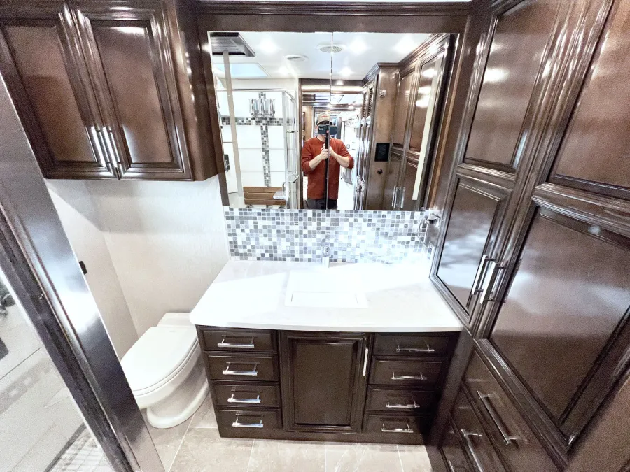 2023 Newmar Supreme Aire 4509 | Photo 23 of 38