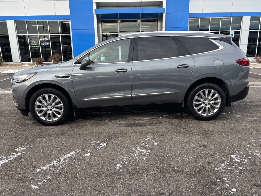 2018 Buick Enclave Premium | Photo 1 of 26