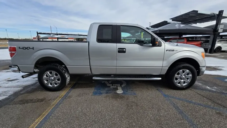 2014 Ford F-150 | Photo 4 of 28