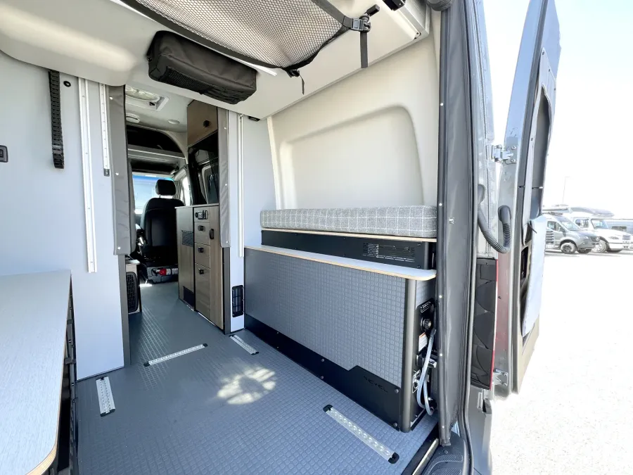 2025 Winnebago Revel 44E | Photo 16 of 20