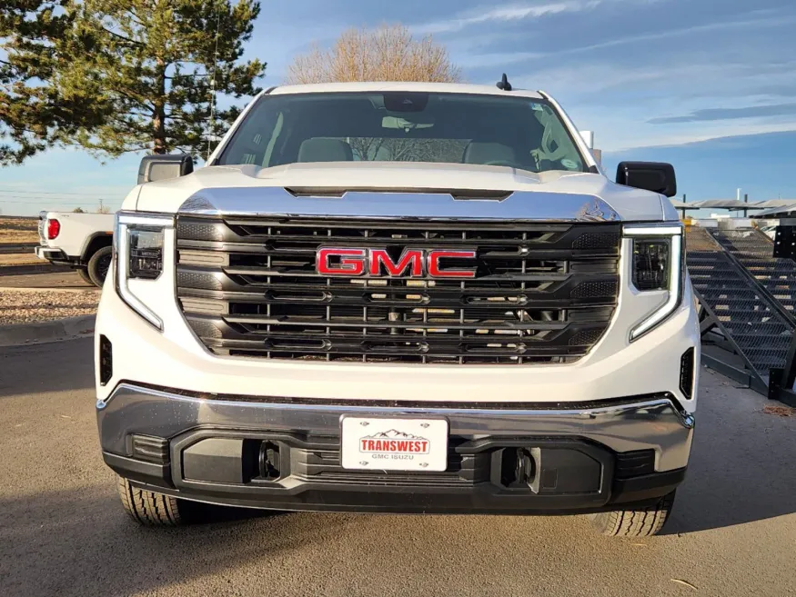 2025 GMC Sierra 1500 Pro | Photo 4 of 29