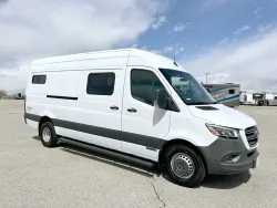 2023 Winnebago Adventure Wagon 70 SE | Thumbnail Photo 1 of 15