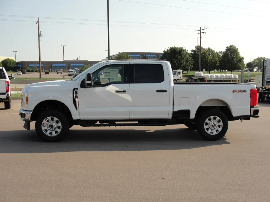 2024 Ford F-250 | Photo 2 of 21