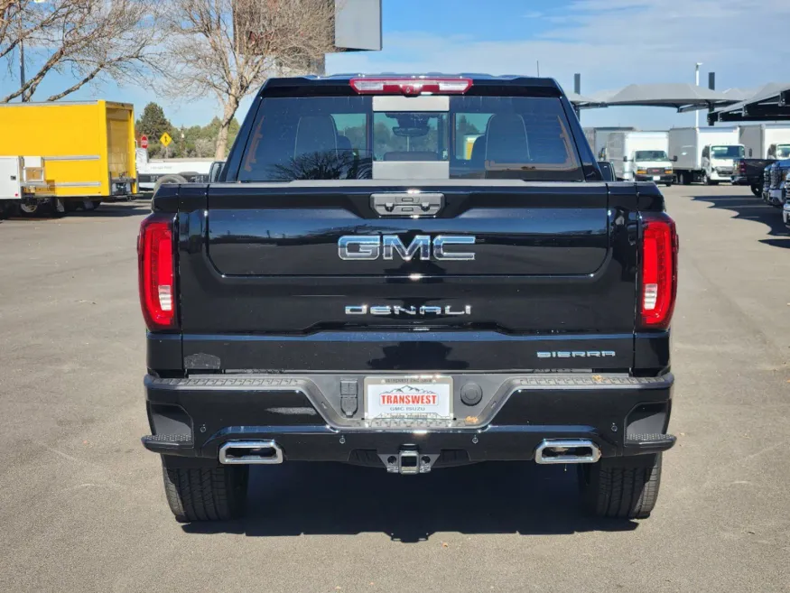 2025 GMC Sierra 1500 Denali Ultimate | Photo 24 of 27