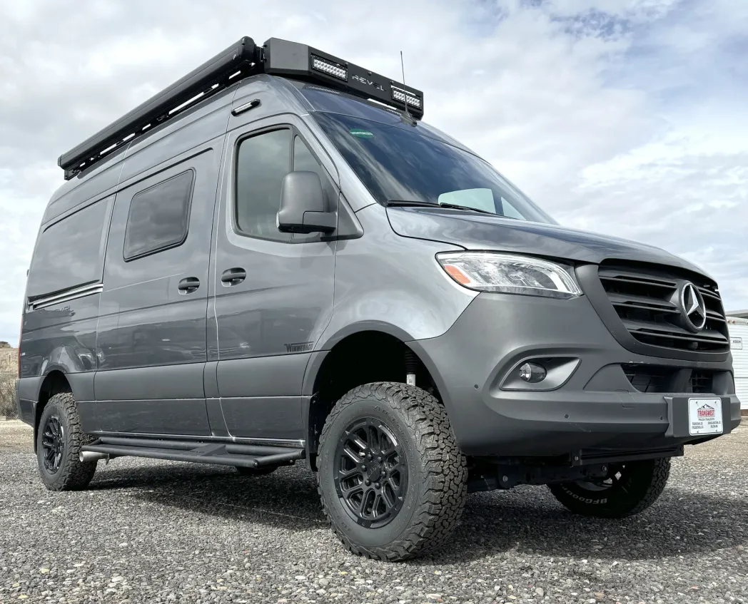 2025 Winnebago Revel 44E 