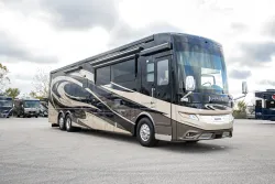 2018 Newmar London Aire 4533 | Thumbnail Photo 4 of 17