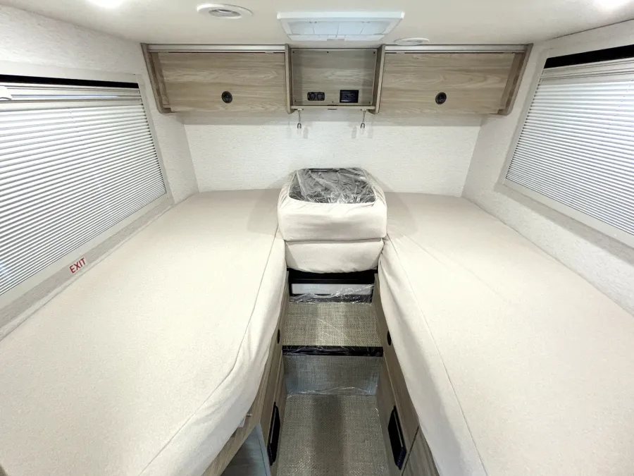 2025 Winnebago EKKO 22A | Photo 13 of 24