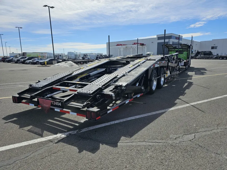 2023 Peterbilt 389 | Photo 29 of 34