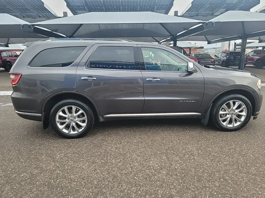 2019 Dodge Durango Citadel | Photo 7 of 18