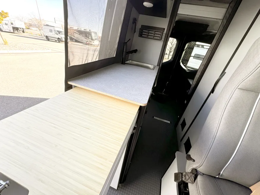 2025 Winnebago Revel 44E | Photo 5 of 14