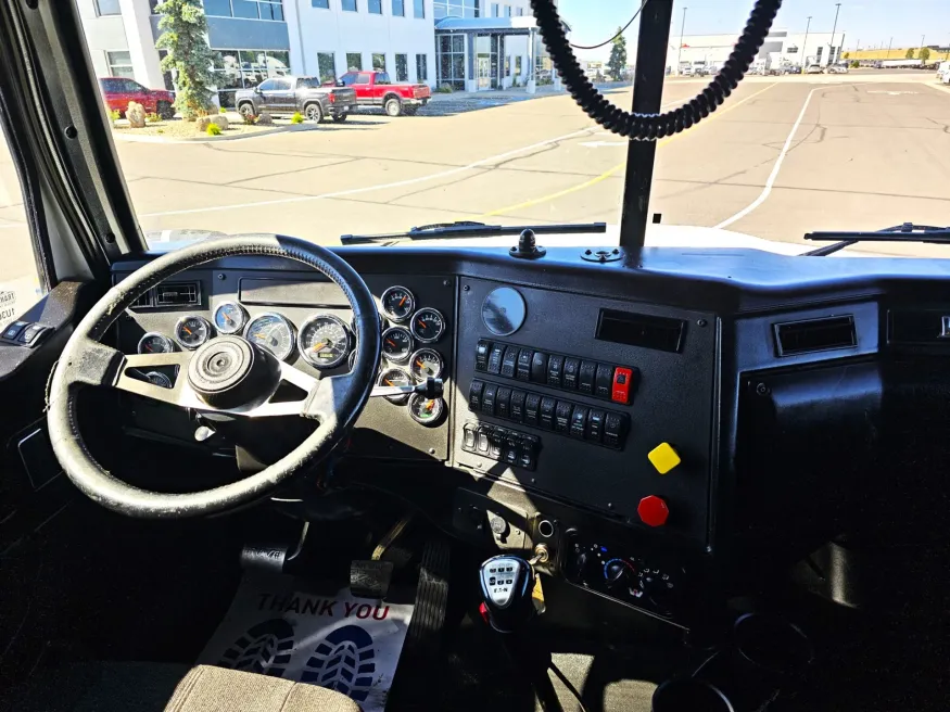 2020 Western Star 4900SA | Photo 18 of 20