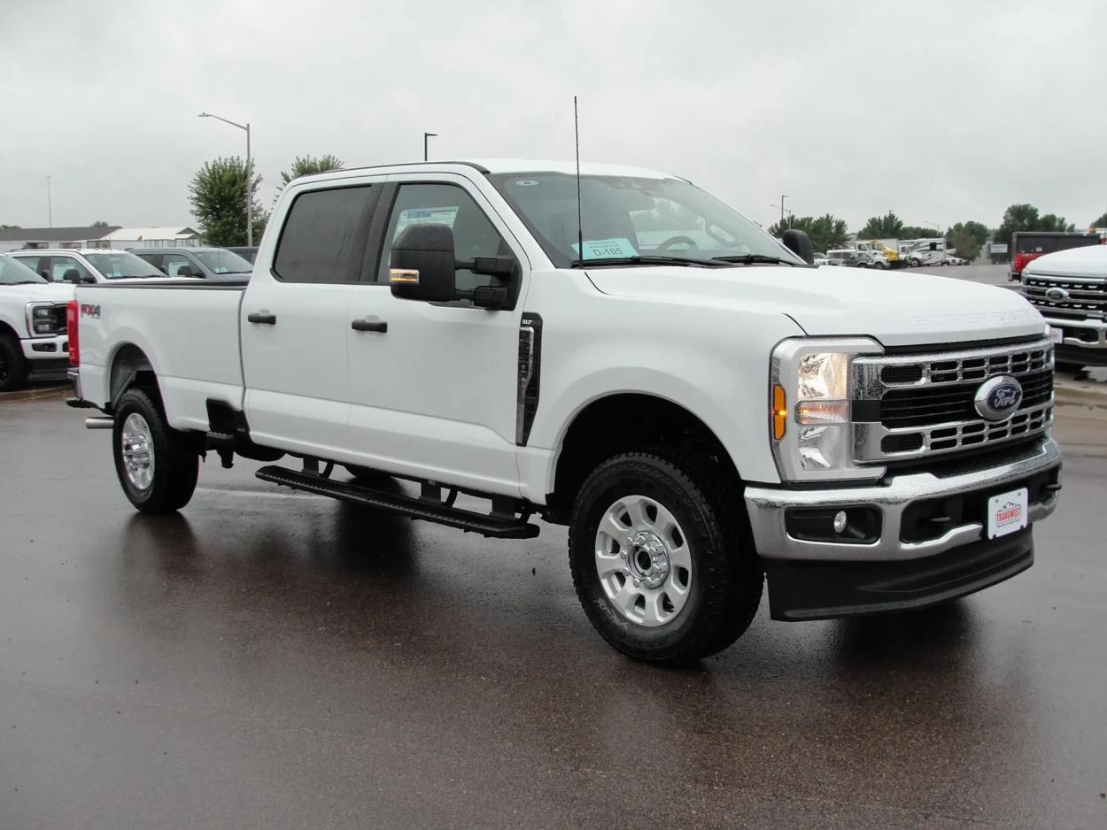 2024 Ford F-250 | Photo 7 of 18