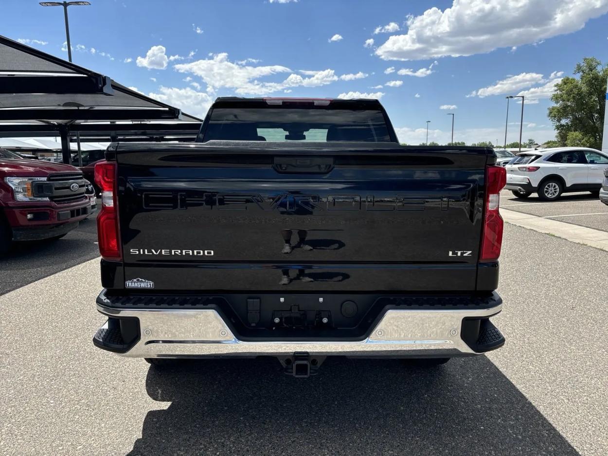 2023 Chevrolet Silverado 1500 LTZ | Photo 3 of 22