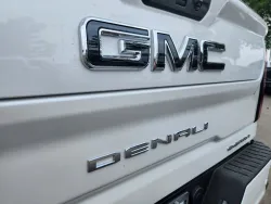 2024 GMC Sierra 2500HD Denali Ultimate | Thumbnail Photo 13 of 28