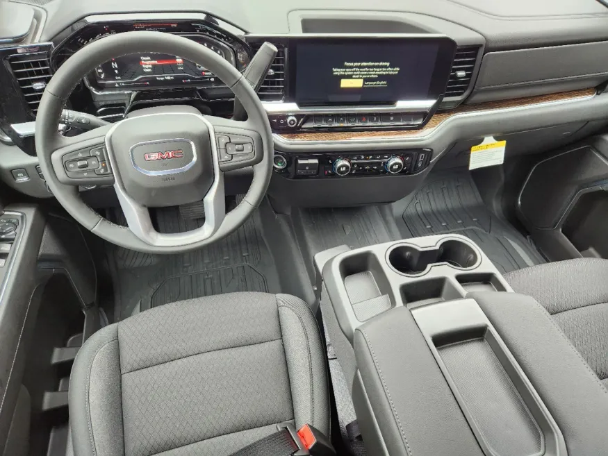 2025 GMC Sierra 1500 Elevation | Photo 13 of 28