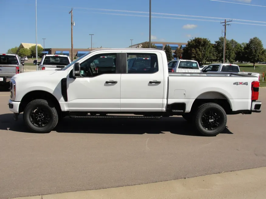 2024 Ford F-350 | Photo 2 of 13